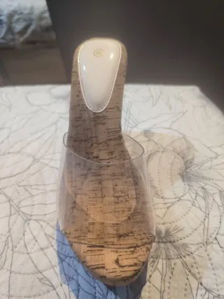 Cuñas Beige Transparentes