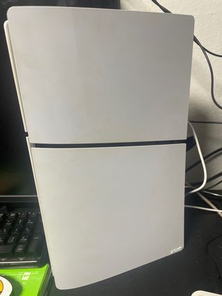 Ps5 Slim Blanca con Caja y 2 Mandos