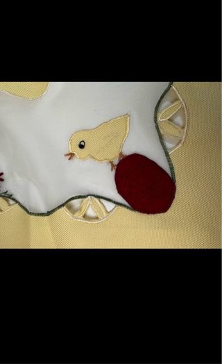 Lote 3 piezas mantelería gallos y pollitos