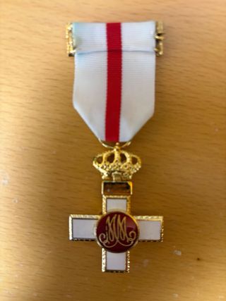 Medalla Orden del Mérito Militar distintivo blanco