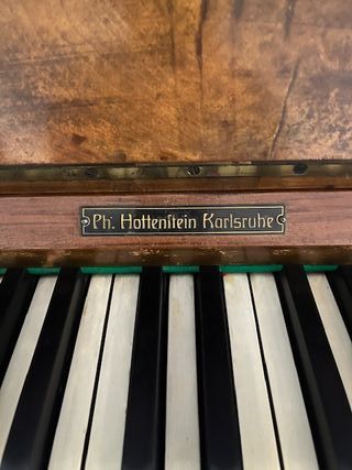 Piano de Pared Ph. Hottenfstein Karlsruhe