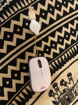 Ratón USB blanco y morado,con cable que se alarga