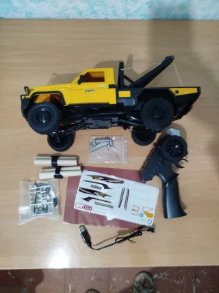 Toyota RC MN-82T Coche teledirigido