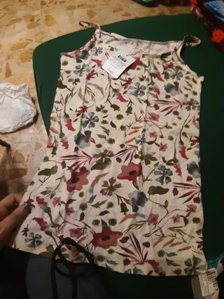Camiseta tirantes floral S sin estrenar