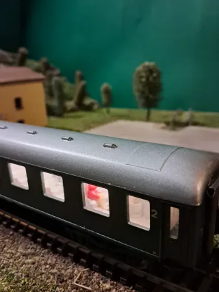 Carrozza Rivarossi illuminata