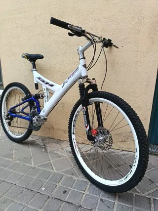 Bicicleta BH Xtreme Full Suspension