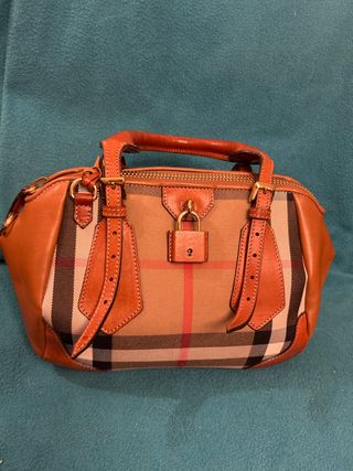 Bolso Burberry Cuero y Lona Check