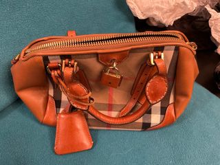 Bolso Burberry Cuero y Lona Check
