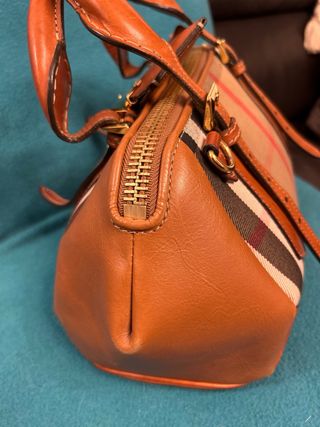 Bolso Burberry Cuero y Lona Check