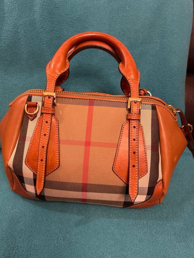Bolso Burberry Cuero y Lona Check