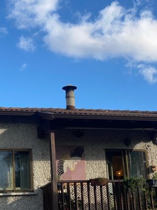 Deshollinado de chimeneas de leña