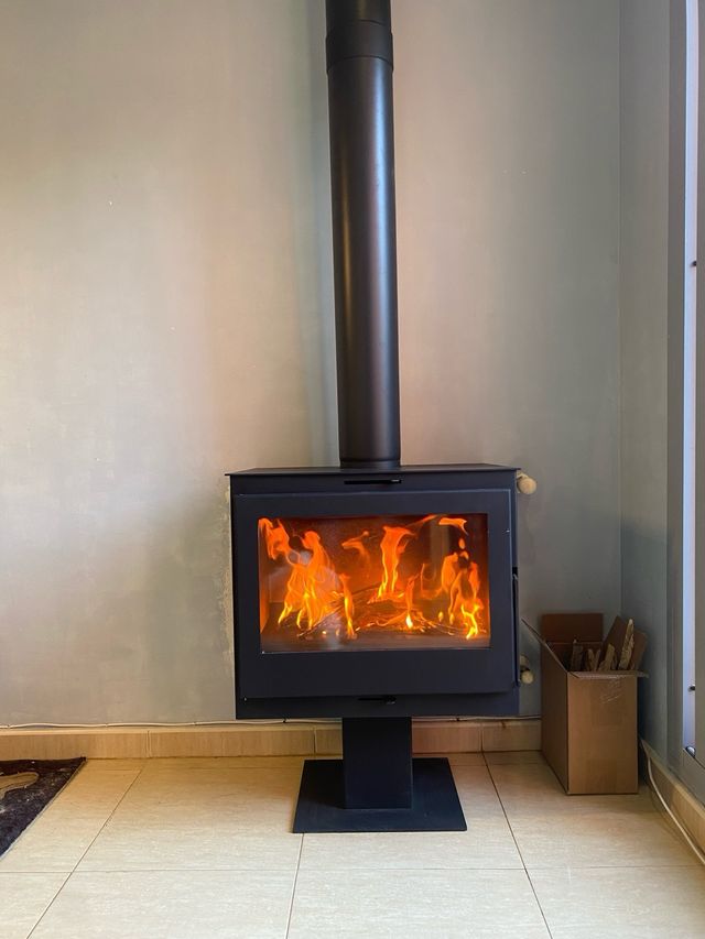 Deshollinado de chimeneas de leña