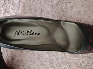 Zapatos  de salón  piel negros y burdeos