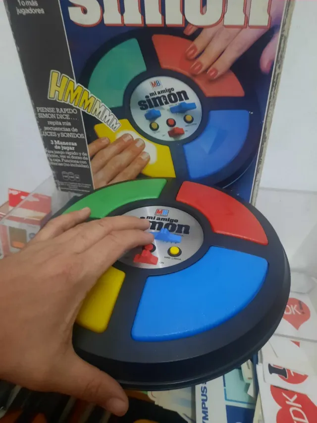 Mi Amigo Simon MB Juego Electrónico