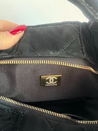 Bolso Chanel Negro Piel y Cadena Dorada