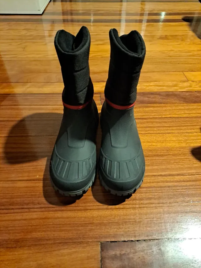Botas de Nieve para Hombre Negras y Rojas