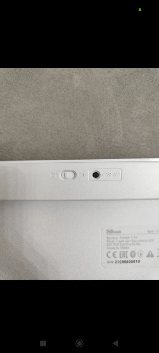 Tastiera Trust WiFi bianca universale