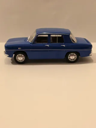 Renault 8 TS Escala 1:24