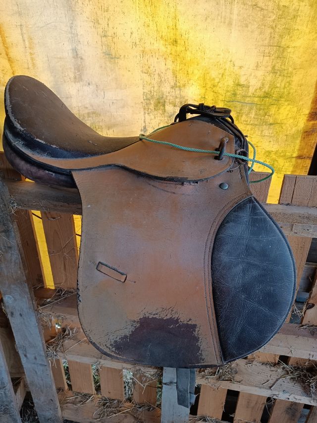 Silla de montar de piel