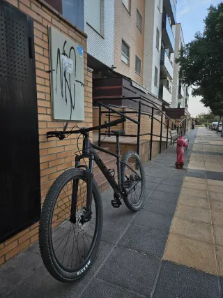 Bicicleta de Montaña Negra