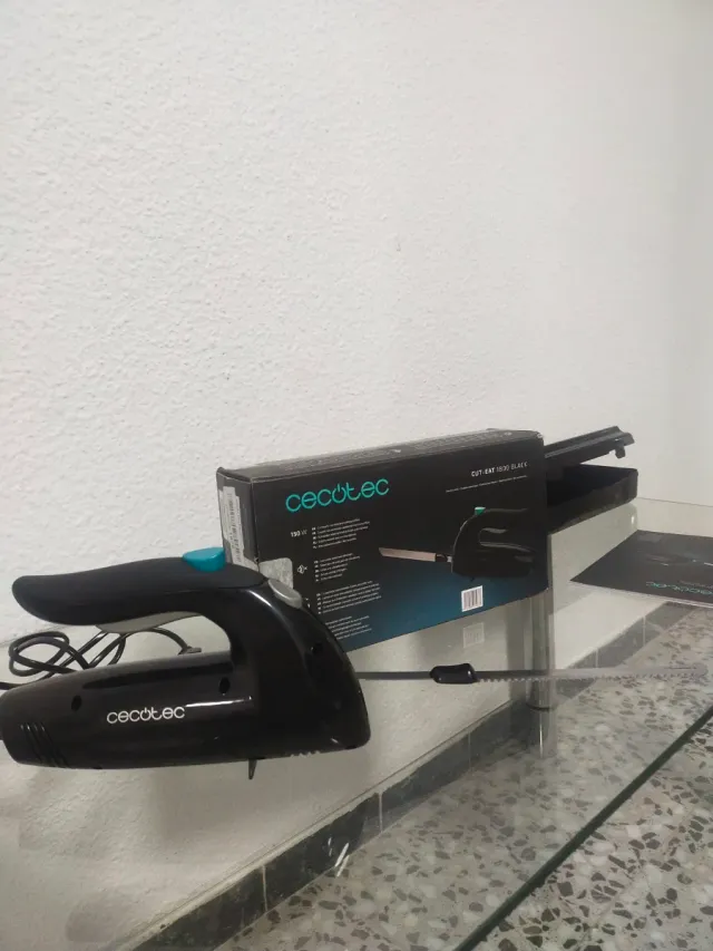 Cecotec Cuchillo Eléctrico Negro