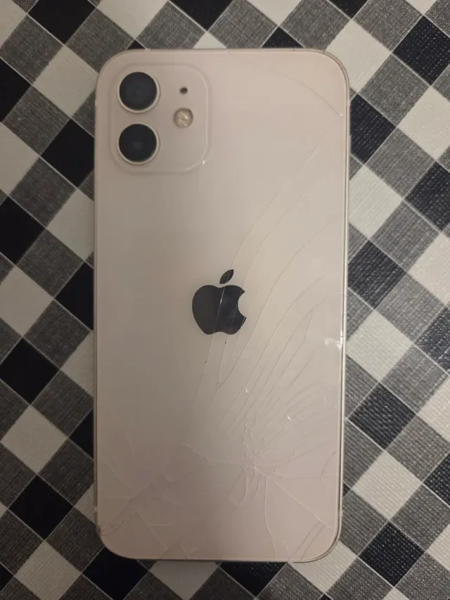 iPhone 12 blanco
