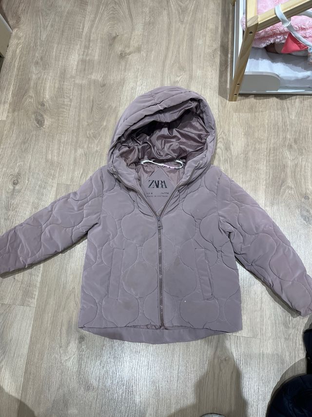 Plumífero Zara rosa Talla 6 (116cm)