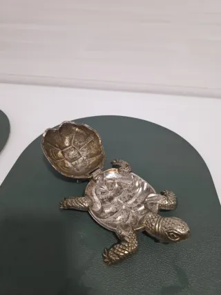 Cenicero antiguo tortuga metal