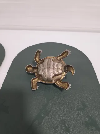 Cenicero antiguo tortuga metal