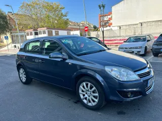 Opel Astra 2009