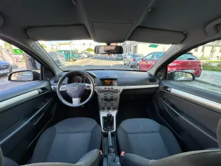 Opel Astra 2009
