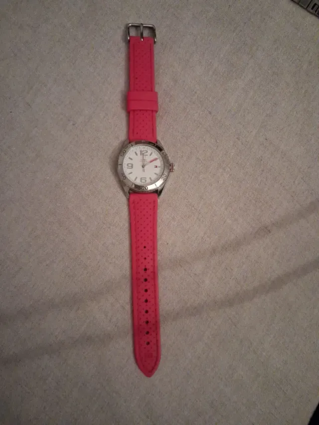 Reloj Tommy Hilfiger Rosa y Plateado