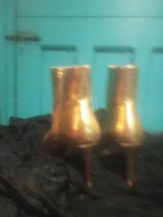 Botines dorados de fiesta tacón fino