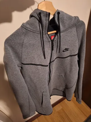 Chaqueta Nike gris hombre