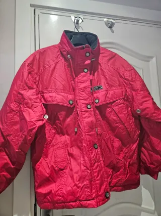 Chaqueta de esquí roja