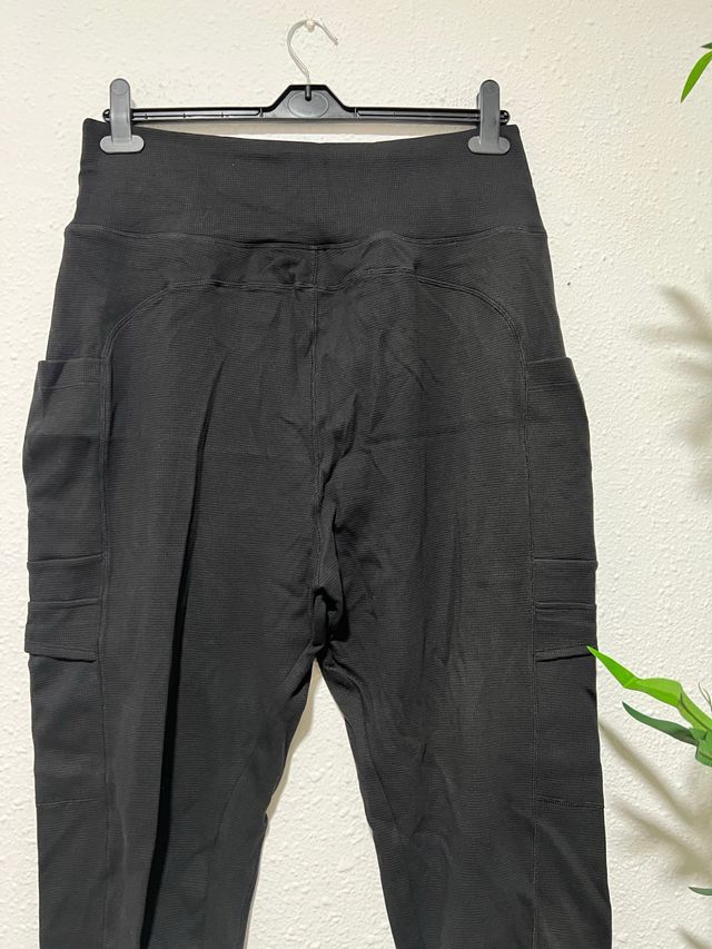 Pantalón cargo Halara negro