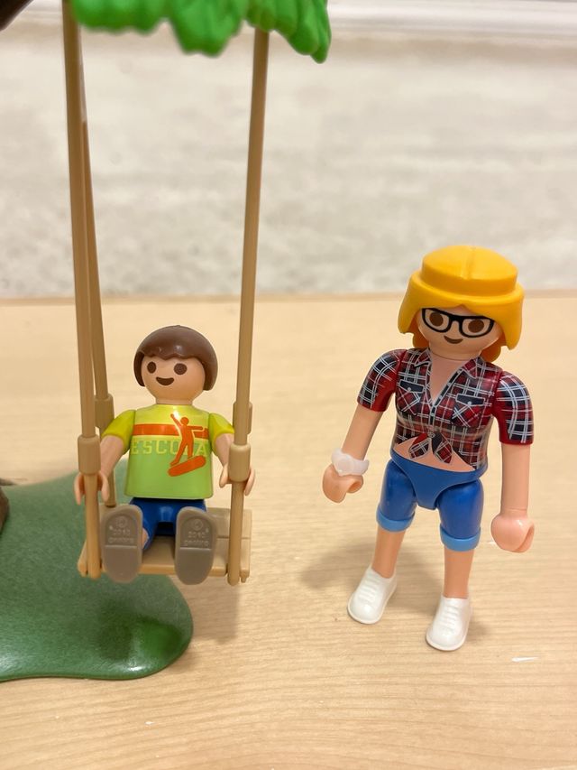 Playmobil árbol con columpio y figuras