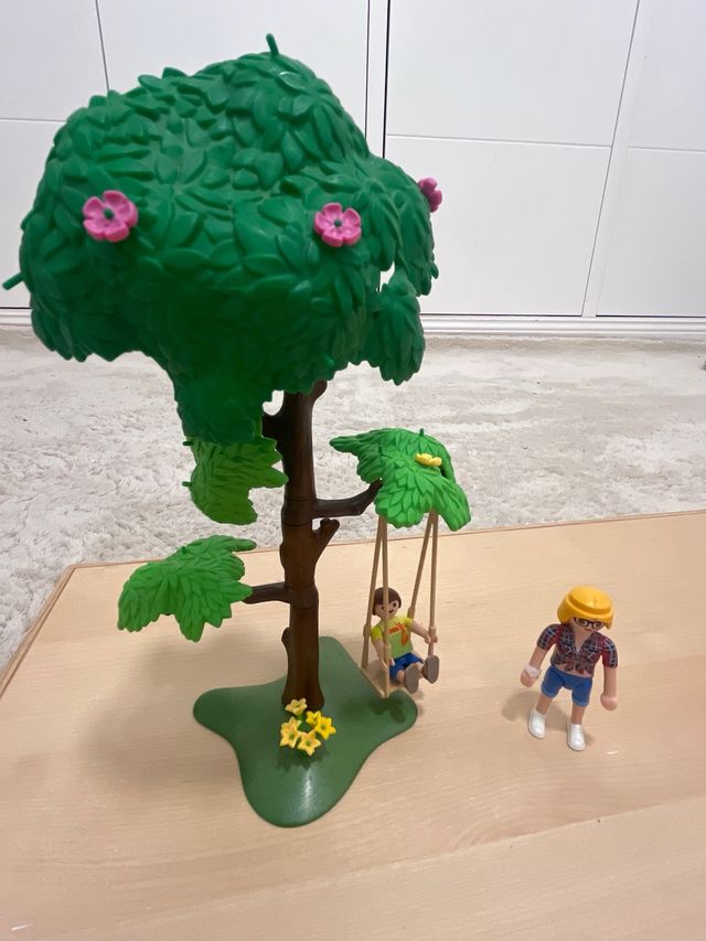 Playmobil árbol con columpio y figuras