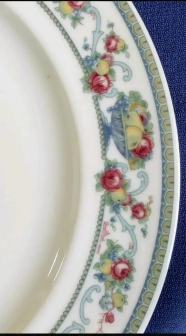 FUENTE PORCELANA ROSENTHAL .