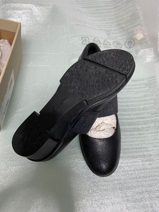 Zapatos Clarks para mujer. T 37