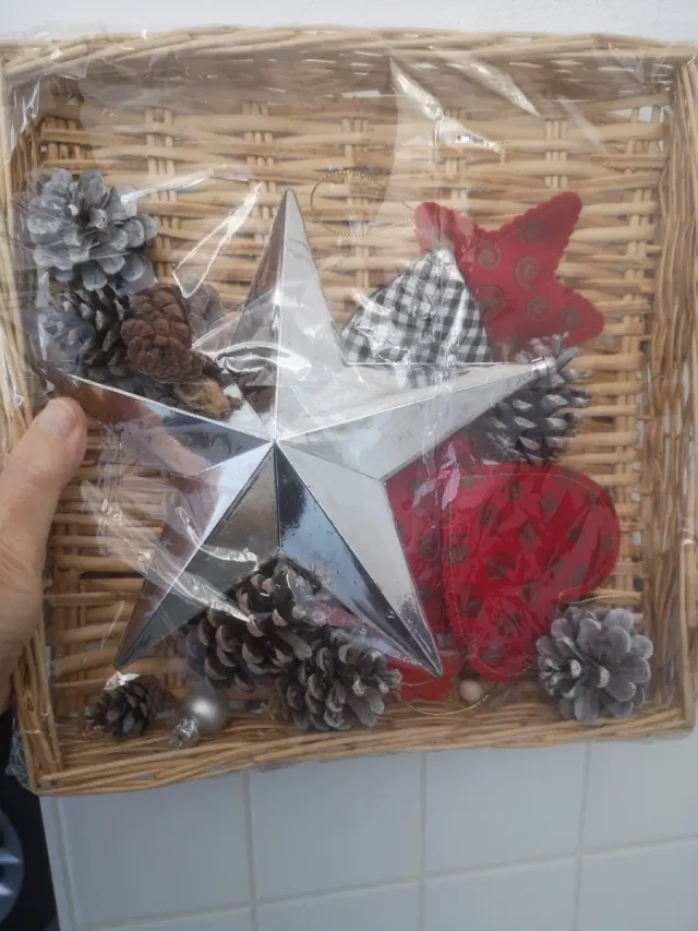 Decorazioni Natalizie Cestini Stelle Pigne