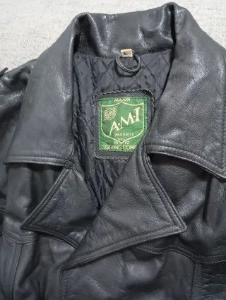 Chaqueta de piel hombre talla L. En buen estado.