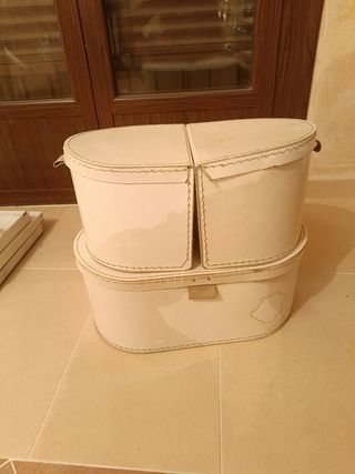 Cajas antiguas para sombreros ovaladas