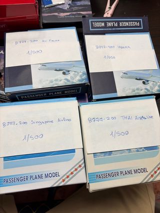 4 Maquetas Aviones B777, B747