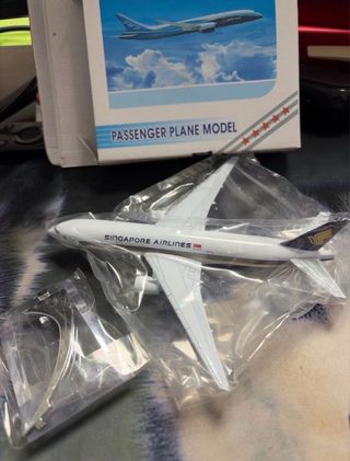 4 Maquetas Aviones B777, B747