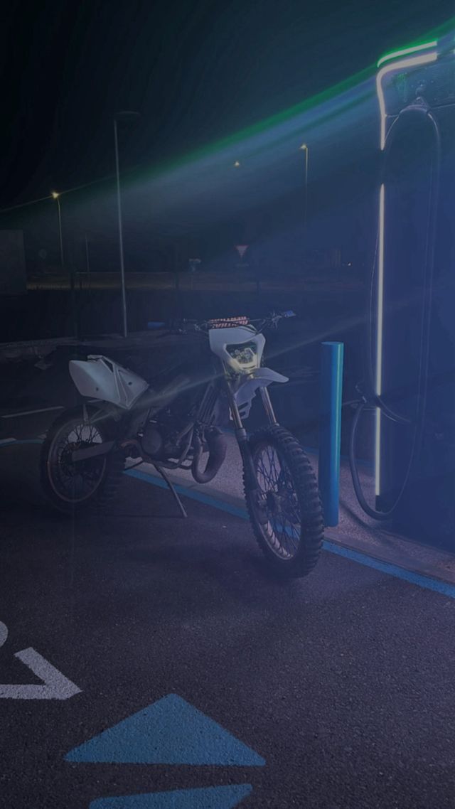 Motorhispania RYZ Pro