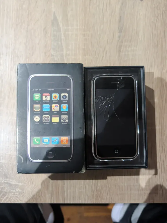 iPhone ,el primer modelo día 1 comprado en usa