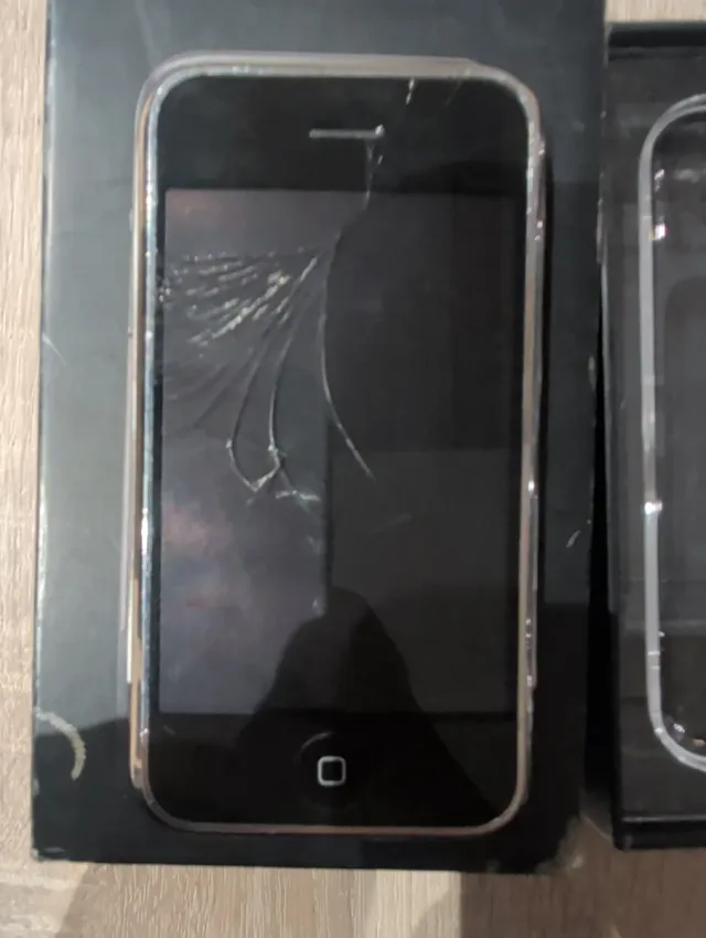 iPhone ,el primer modelo día 1 comprado en usa