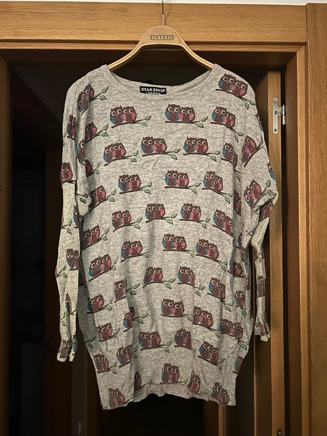 Pack de ropa: abrigo, 5 vestidos y una chaqueta