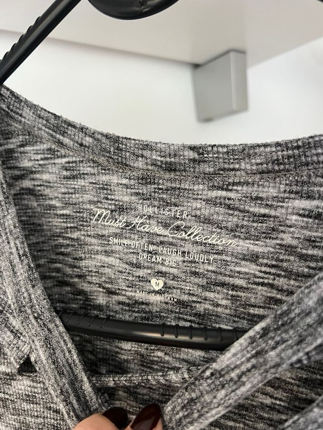 Top gris jaspeado manga larga